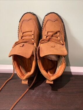Skin Men's Chukka Boots in Cognac Tan